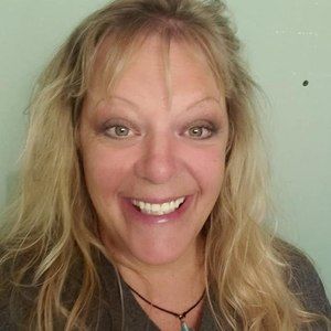 Meet your Posher, Gayle